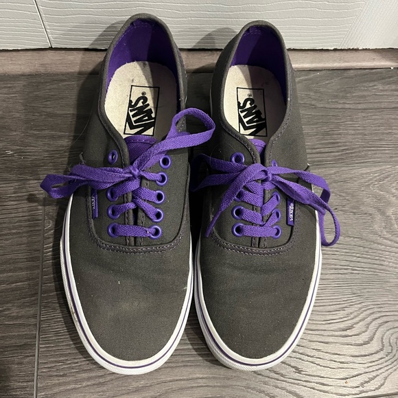 Vans tennis shoes. Purple and grey. Women’s size 8.5, Men’s size 7 - Picture 1 of 6